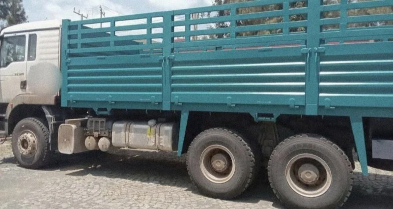 Sino sponda is a brand new truck that has just been taken off the road