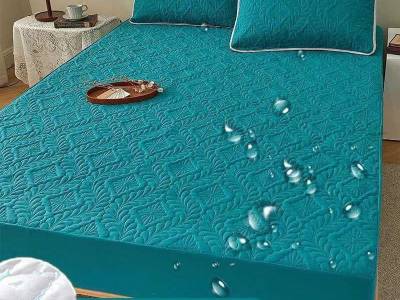 Waterproof bed cover on your mattress for sale