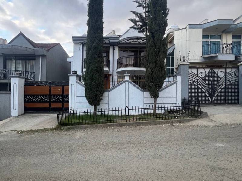G+1 house for sale in Aschequai