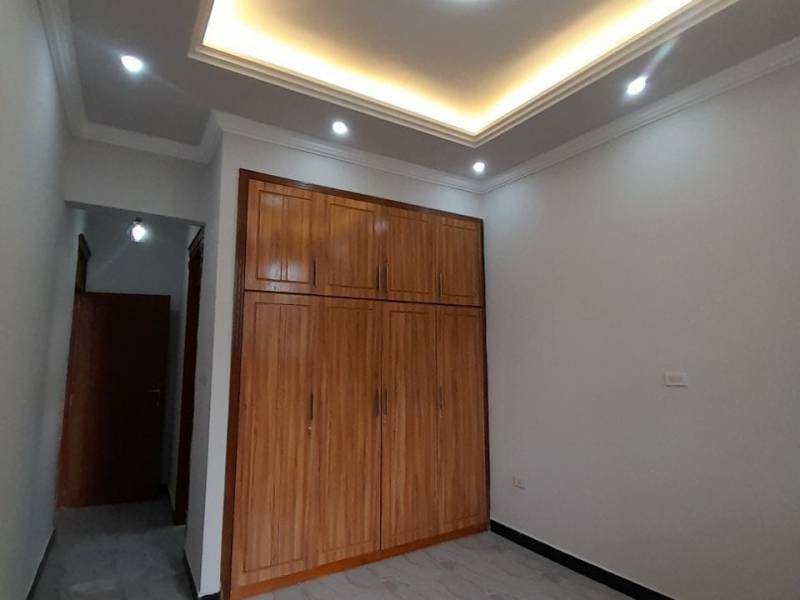 A house for sale urgently.