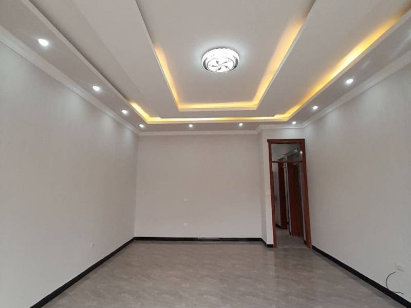 A house for sale urgently.