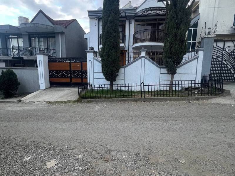 G+1 house for sale in Aschequai