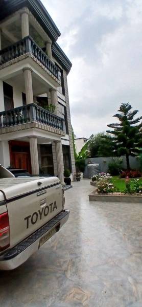 House for sale in Ayat