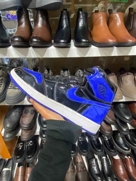 Original fashionable shoes for sale