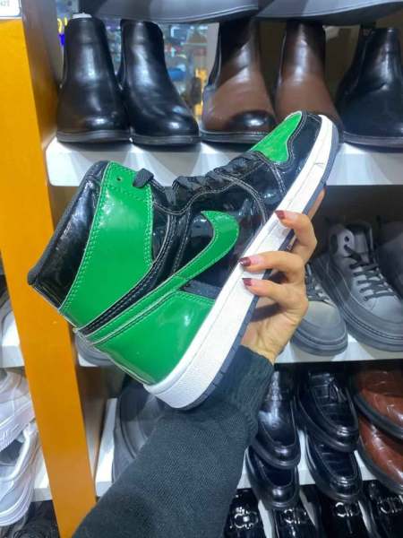 Original fashionable shoes for sale