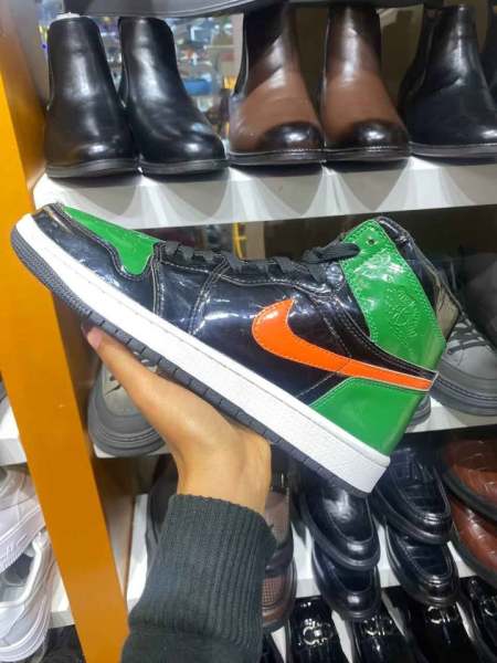 Original fashionable shoes for sale