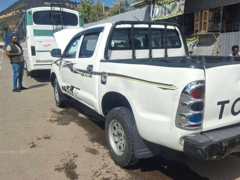 TOYOTA HILUX DOUBLE CAB