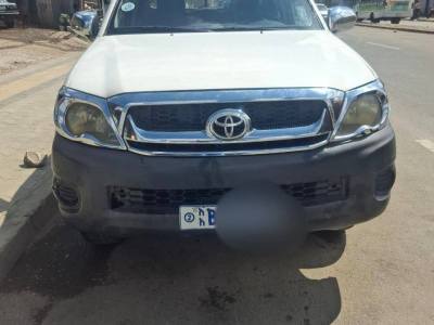 TOYOTA HILUX DOUBLE CAB