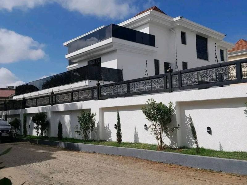 @ Summit Area Urgent House for Sale