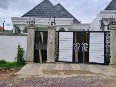 Villa for sale in Summit.