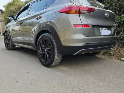 very neat and Excellent Hyundai Tucson Nline car for sale