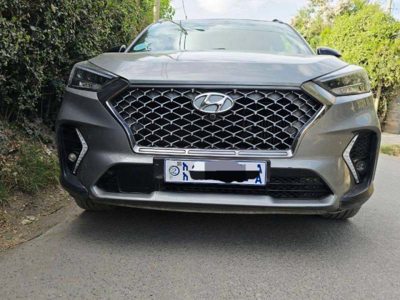 very neat and Excellent Hyundai Tucson Nline car for sale