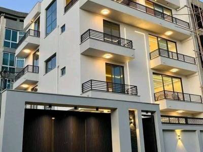 Summit Giyele House for Sale 270 sq.m. G+3 Very Special House