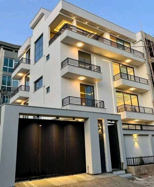 Summit Giyele House for Sale 270 sq.m. G+3 Very Special House