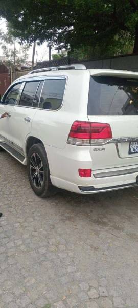 Toyota Landcruiser GXR for sale