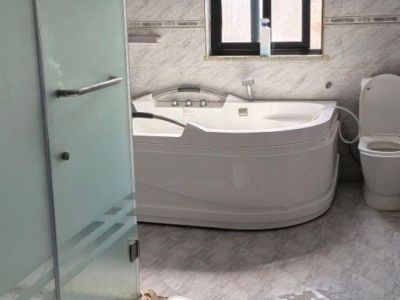 Urgent sale of a modern B+G+2 house with a bank