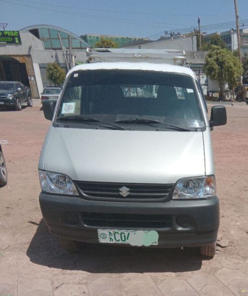 Suzuki Ecco with bank Model 2025