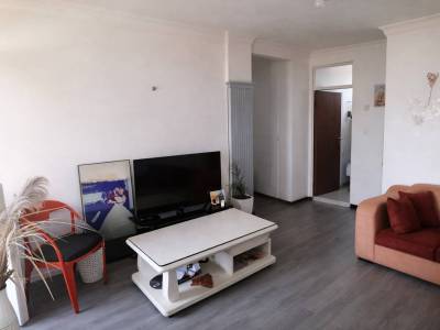 Modern 2 bedroom condominium for sale in Summit area!