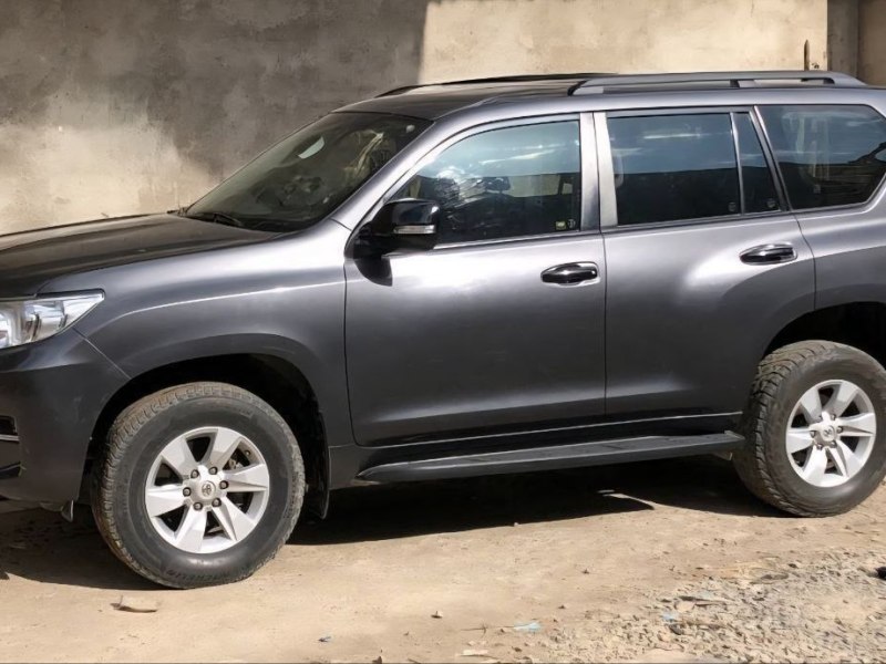 Toyota Land-Cruiser Prado